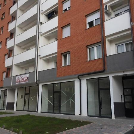 Apartment Guri Pristina Exterior foto